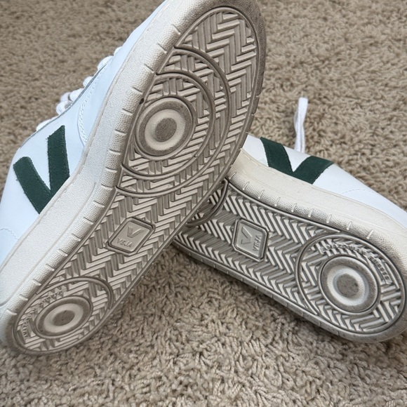 Veja V-12 White Leather Sneakers with Green Accents - Picture 8 of 10